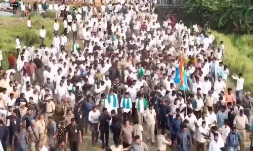 పాదయాత్ర మొదలు పెట్టిన తెలంగాణ సీఎం రేవంత్ రెడ్డి