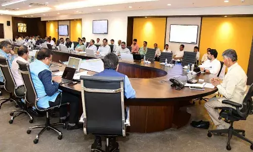 వాట్సాప్ ద్వారా 100 సేవలు అందించనున్న ఏపీ ప్రభుత్వం