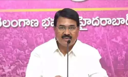 దేవుళ్లు గుళ్లు వదిలి పారిపోయే పరిస్థితి వచ్చింది.. సీఎంకు సింగిరెడ్డి కౌంటర్