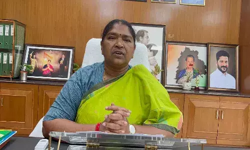 అందుకే బీఆర్ఎస్ సర్వే వద్దంటోంది.. అడ్డుకుంటోంది : మంత్రి సీతక్క