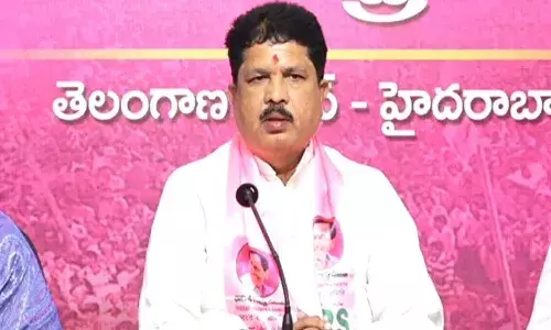 లబ్ధిదారులు చెక్కుల కోసం నా ఇంటి చుట్టూ తిరుగుతున్నారు.. ఎమ్మెల్యే అసహనం