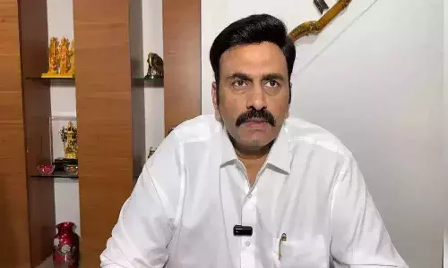 చిత్రవద చేశారు.. చంపాలని చూశారు : డిప్యూటీ స్పీకర్ రఘురామ కృష్ణ రాజు