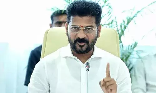 విద్యార్థులను కన్న బిడ్డల్లా చూడాలి : సీఎం రేవంత్