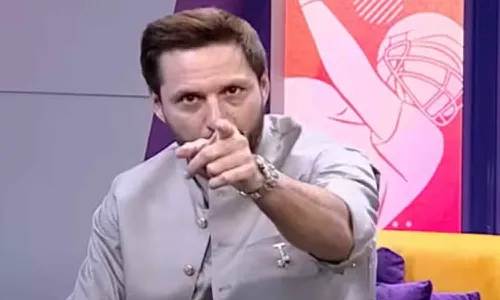 భద్రతా సమస్యలు ఉన్నప్పటికీ భారత్లో పాక్ ఐదుసార్లు పర్యటించింది.. పీసీబీకి మద్దతు ఇవ్వండి.!