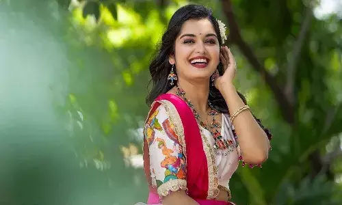 క్షమాపణలు చెప్పిన బిగ్ బాస్ బ్యూటీ