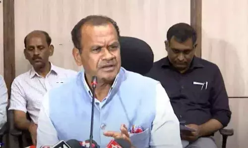 ఇంటర్ కాలేజీల్లో విద్యార్ధుల మరణాలపై మంత్రి సీరియస్