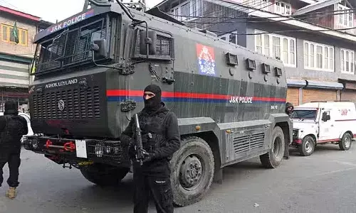 పూంచ్లో ఆర్మీ క్యాంప్పై గ్రెనేడ్ దాడి