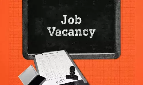 సర్కారు కొలువు కోసం చూస్తున్నారా..? త్వరగా దరఖాస్తు చేసుకోండి..!