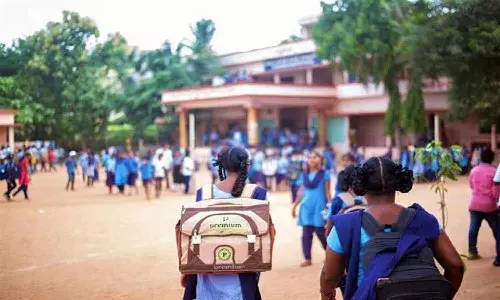 పాఠశాలలకు మూడు రోజులు సెలవులు