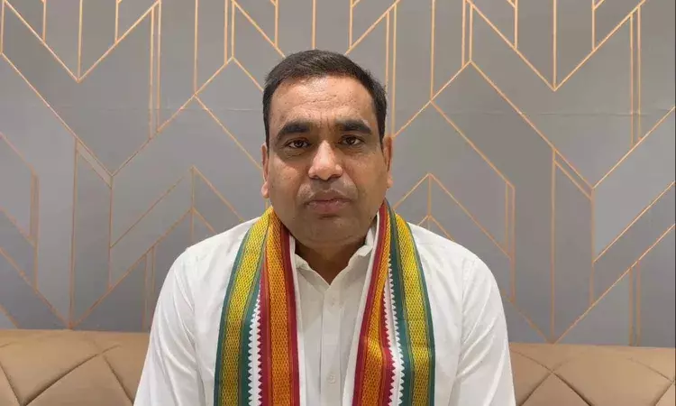 అల్లు అర్జున్ అలా అన‌డం విడ్డూరంగా ఉంది.. కాంగ్రెస్ ఎంపీ ఫైర్‌