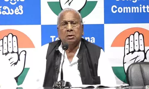 పుష్ప సినిమాకు వచ్చిన డబ్బులు హుండీలో వేయండి : వీహెచ్‌