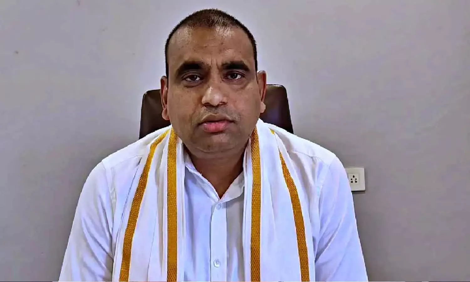 బీజేపీ నేత‌లు పీఎం రిలీఫ్ ఫండ్స్ నుండి శ్రీతేజ్‌ కుటుంబానికి కోటి రూపాయలు ఎందుకు ఇప్పించలేదు.?