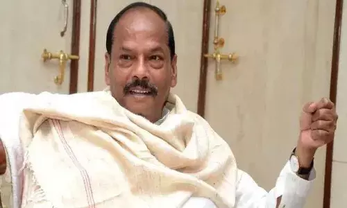 గవర్నర్ పదవికి రాజీనామా.. మళ్లీ రాజకీయాల్లోకి..!