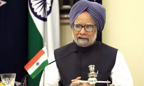 Former Prime Minister Manmohan passed away, Telangana government, holiday