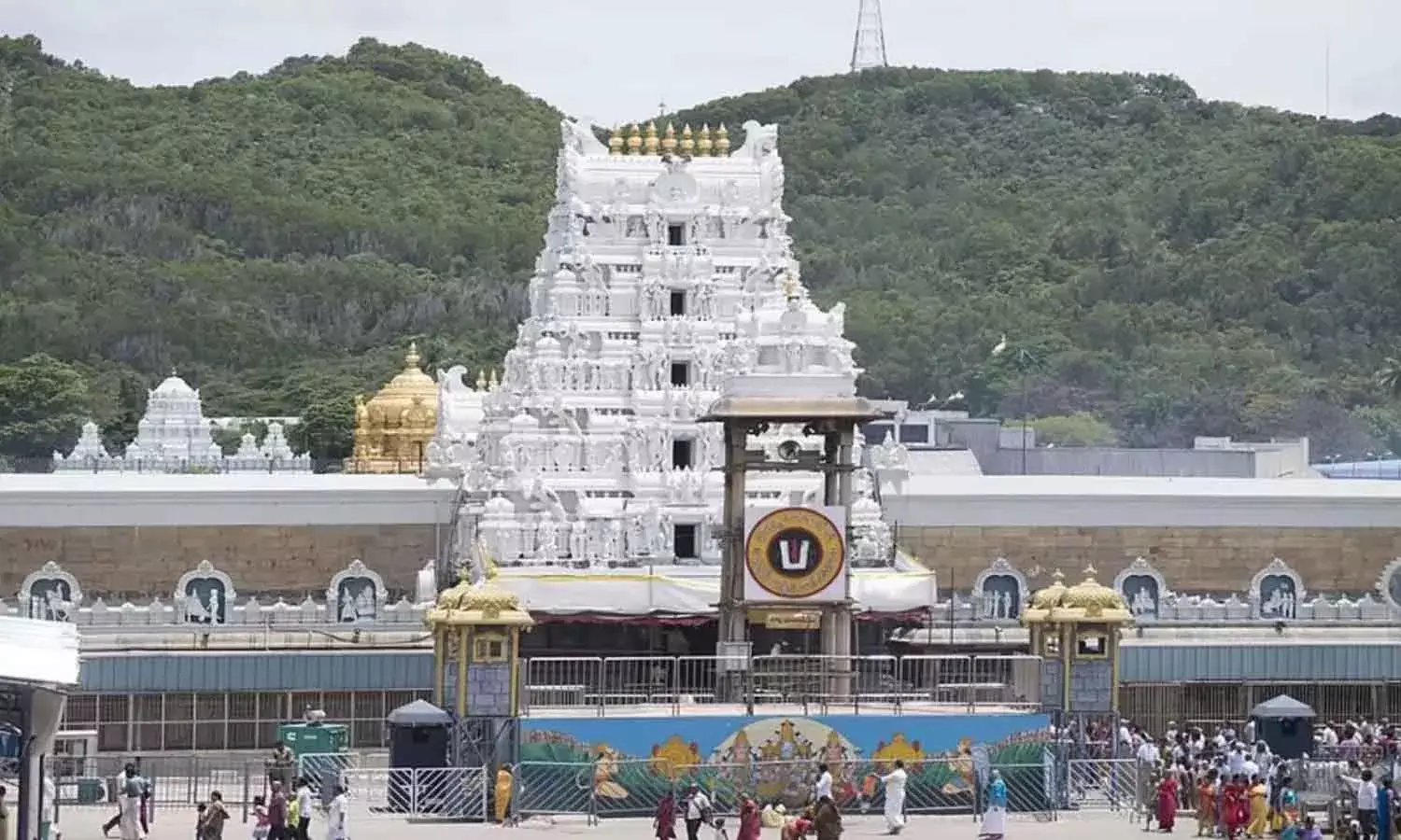 Tirumala : తిరుమలలో కొనసాగుతున్న భక్తుల రద్దీ