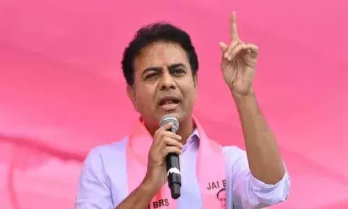 కేటీఆర్కు ఏసీబీ సమన్లు