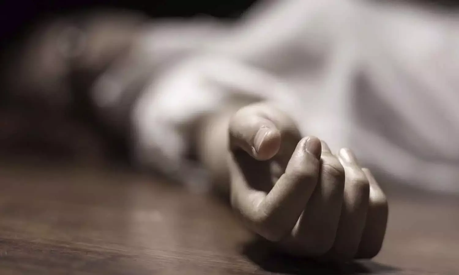 మూసీ తీరంలో దారుణ హత్య