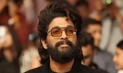 నాంపల్లి కోర్టుకు అల్లు అర్జున్.. బెయిల్ పూచీకత్తు పత్రాలు సమర్పణ