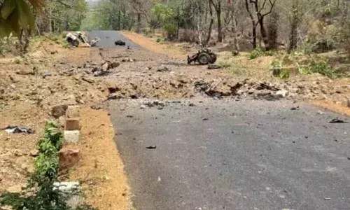 ఛత్తీస్గఢ్లో పేలిన మావోల మందుపాతర.. 9మంది జవాన్లు మృతి