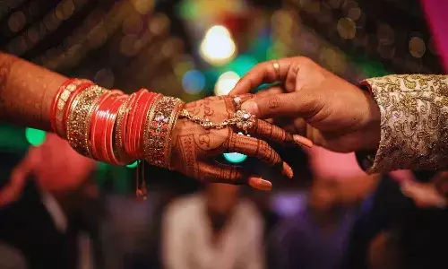 డీజే, మందు లేకుండా పెళ్లిళ్లు చేయండి.. నగదు బహుమతి పొందండి..!