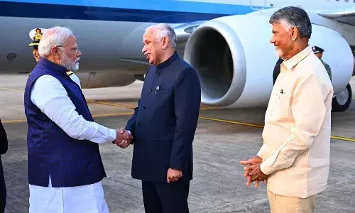 ప్రధాని మోదీకి ఘన స్వాగతం