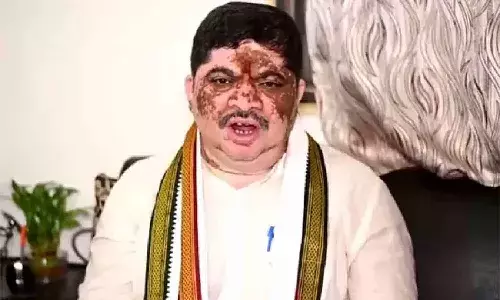 సంక్రాంతి పండుగ నేపథ్యంలో ప్రైవేట్ ట్రావెల్స్ యాజమాన్యాలకు మంత్రి పొన్నం వార్నింగ్