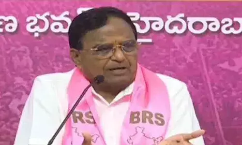 telangana, tg police, theft, ex minister ponnala lakshmaiah