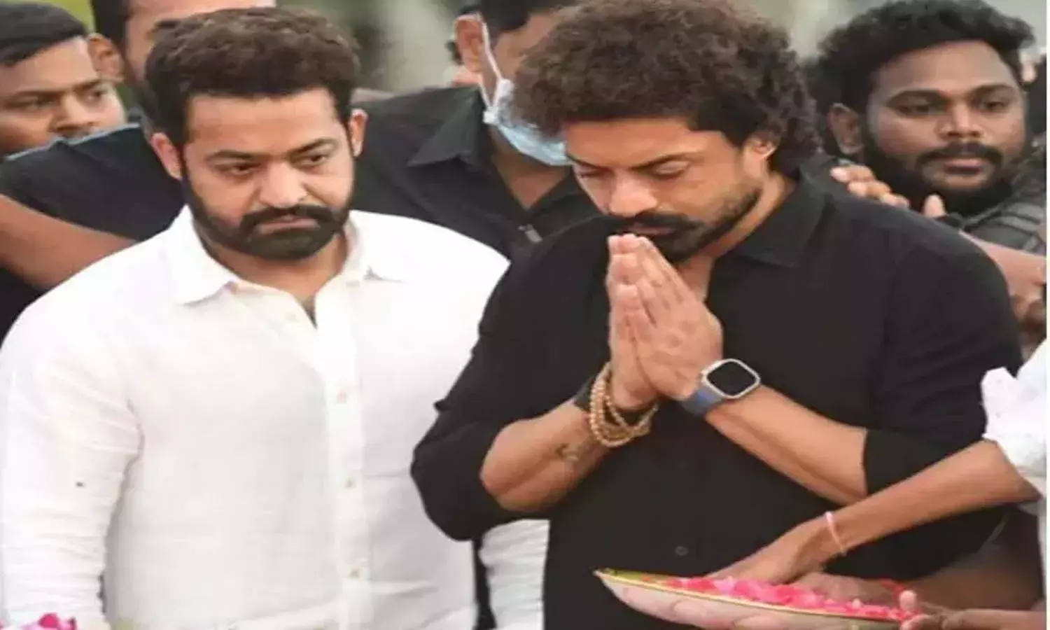 Telugu news, Tollywood, Entertainment, Senior Ntr death anniversary, Tributes, Ntr, Kalyan ram