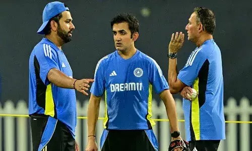 ఈ ఇద్దరి గురించే తీవ్రమైన చర్చ.. గంభీర్కు హార్దిక్ కావాలి.. రోహిత్కు గిల్ ఉండాలి..!