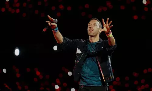 National News, Mumabai, Chris Martin, Cold Play Music Concernt, Viral News,