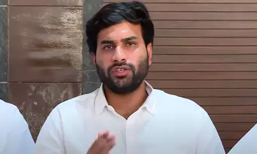 లోకేష్‌ను ప్రమోట్ చేయడానికే చంద్రబాబు అక్కడకు వెళ్లారు : దేవినేని అవినాష్