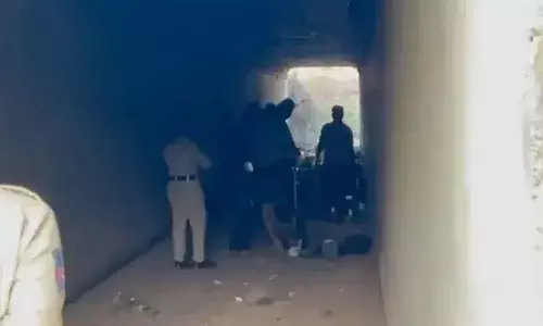 Hyderabad, Partially Burnt Body of Woman Found, Police Launch Investigation, ORR