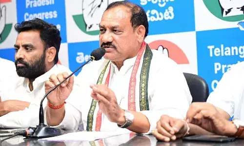 బీఆర్ఎస్ నాలుగు ముక్కలు అవుతుంది : టీపీసీసీ చీఫ్