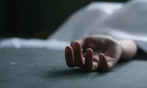 త‌ల్లితో రిలేష‌న్‌లో ఉన్న వ్య‌క్తి.. దూరంగా ఉండ‌మ‌ని హెచ్చ‌రించిన కొడుకులు.. అయినా విన‌క‌పోవ‌డంతో..