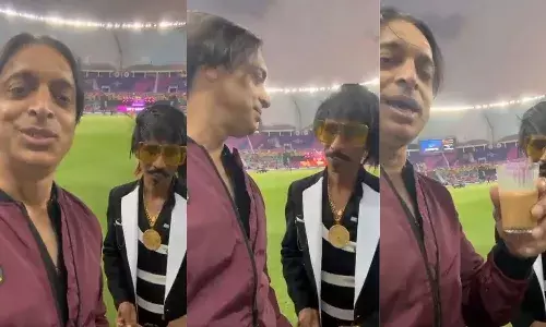 Viral Video : అక్తర్‌కు త‌న టీ రుచి చూపించిన డాలీ చాయ్‌వాలా..!