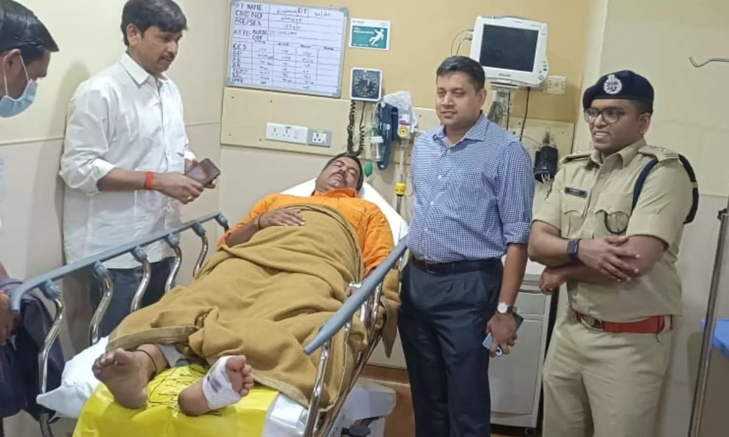 Hyderabad : పబ్‌లో దొంగ కాల్పులు.. కానిస్టేబుల్, బౌన్సర్‌కు బుల్లెట్ గాయాలు