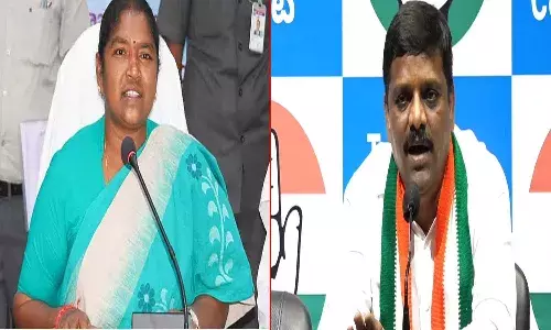 Telangana, Hyderabad, Congress, Minister Seetakka, Brs, Kcr, Teenmar Mallanna