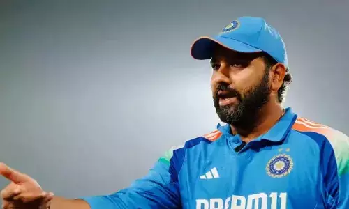 రెండో వన్డేలో విజయం తర్వాత ఆటగాళ్లకు రోహిత్ వార్నింగ్
