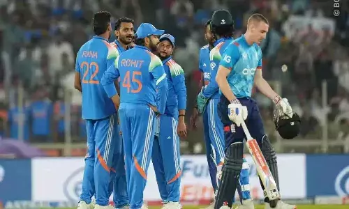 చేతులెత్తేసిన ఇంగ్లండ్.. 3-0తో సిరీస్ క్లీన్ స్వీప్ చేసిన భారత్