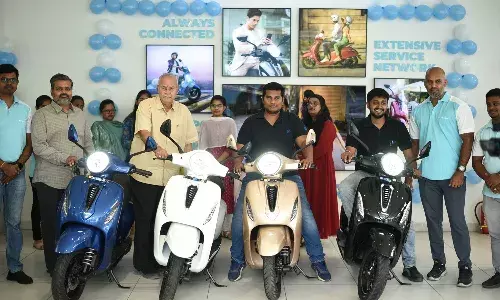 చేతక్ 3501, 3502ను విడుదల చేసిన సిద్ది వినాయక బజాజ్