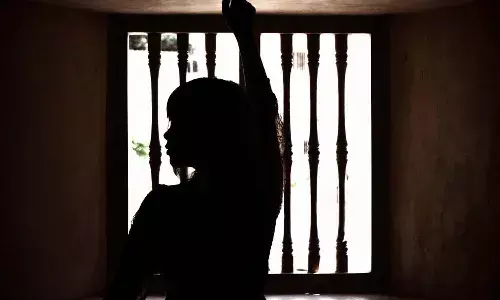 National News, Karnataka, Bengaluru, 15 Year Old Girl Suicide