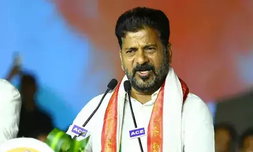 అప్పుడు ఆయన అధ్యక్షుడు.. చంద్రబాబు, కేసీఆర్ యూత్ కాంగ్రెస్లో పని చేశారు
