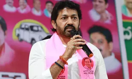 Cockfighting racket, BRS MLC P Srinivas Reddy, Cyberabad police notice