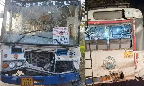 Telangana News, Karimnagar, Road Accident, Election Staff