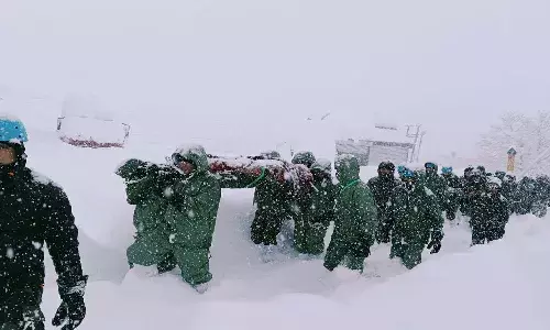 National News, Uttarakhand, Badrinath, Snowfall-Incident, Workers Rescued