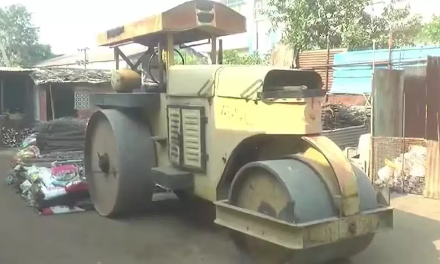 Road roller stolen,  Mahbubabad, Telangana, scrap