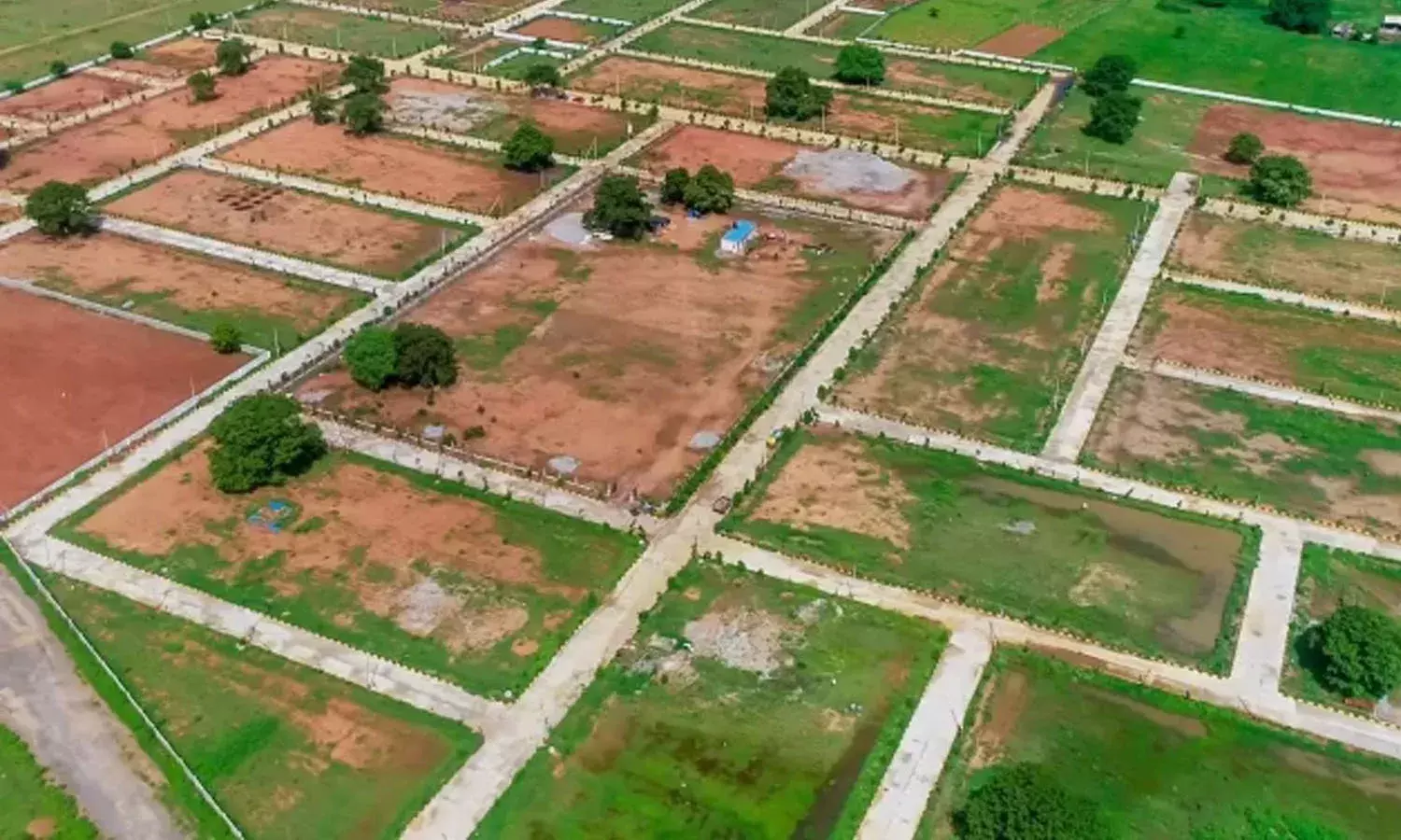 Government, auction, 400 acres, Gachibowli, funds , development programs