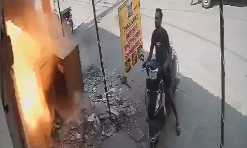 Telangana, Hyderabad, Cylinder Explodes,