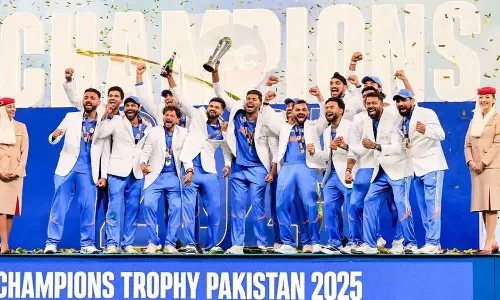 ముగ్గురు ముంబై.. ఇద్దరు చెన్నై.. కోచ్ ఢిల్లీకి.. ఇళ్లకు చేరుకున్న క్రికెటర్లు..!