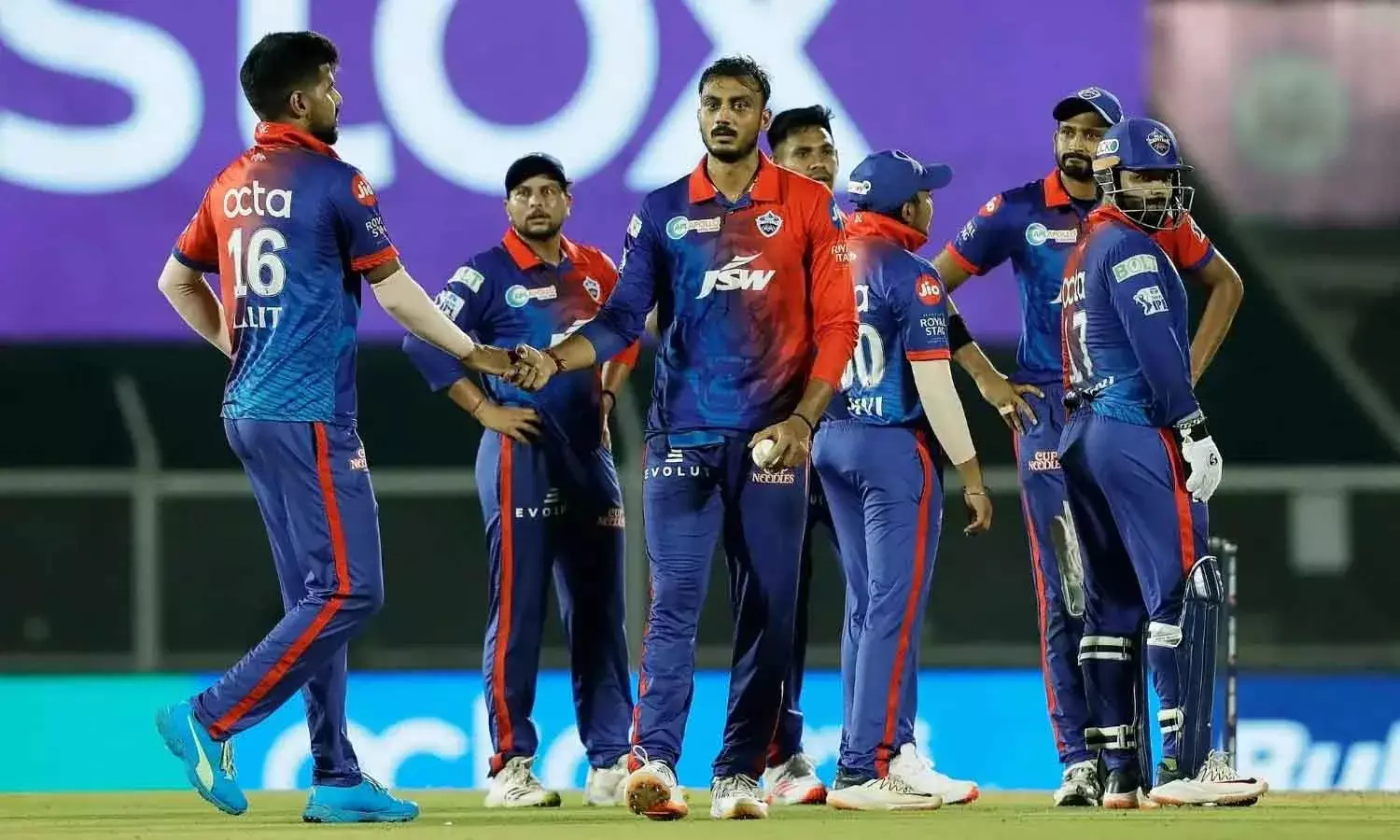 రాహుల్ క‌ష్ట‌మే.. ఢిల్లీ క్యాపిటల్స్ కెప్టెన్ రేసులో ముందున్న స్టార్ ఆల్‌రౌండ‌ర్‌..!